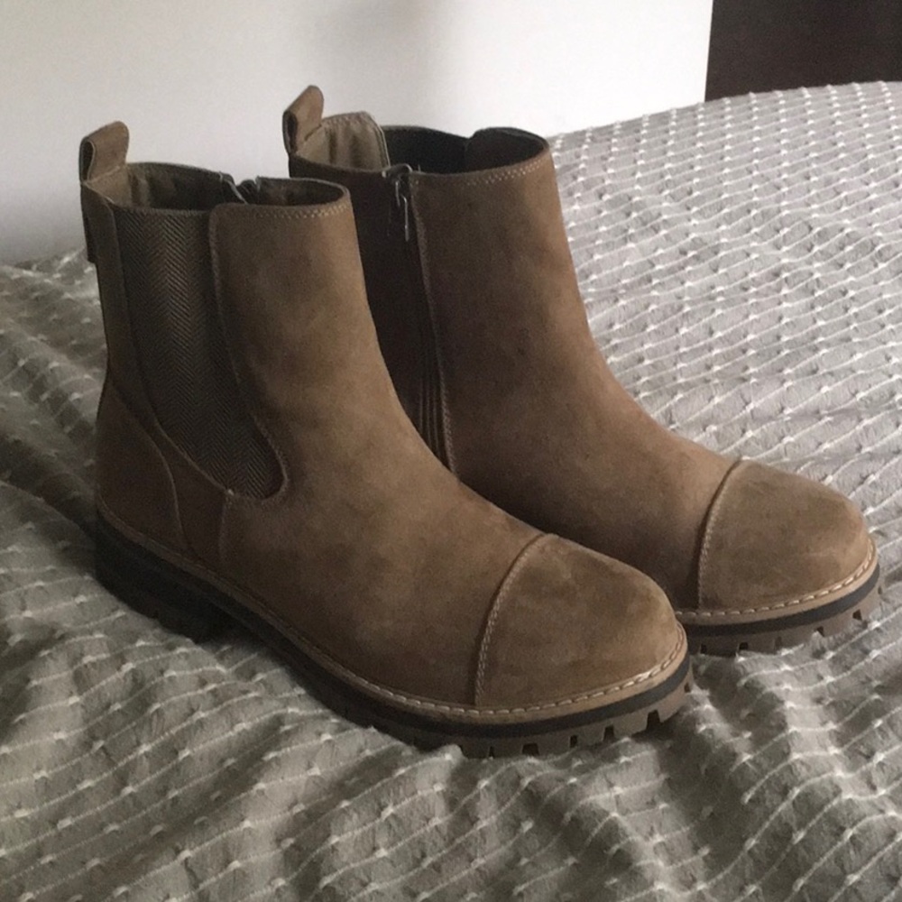 NWOT Ankle Boots